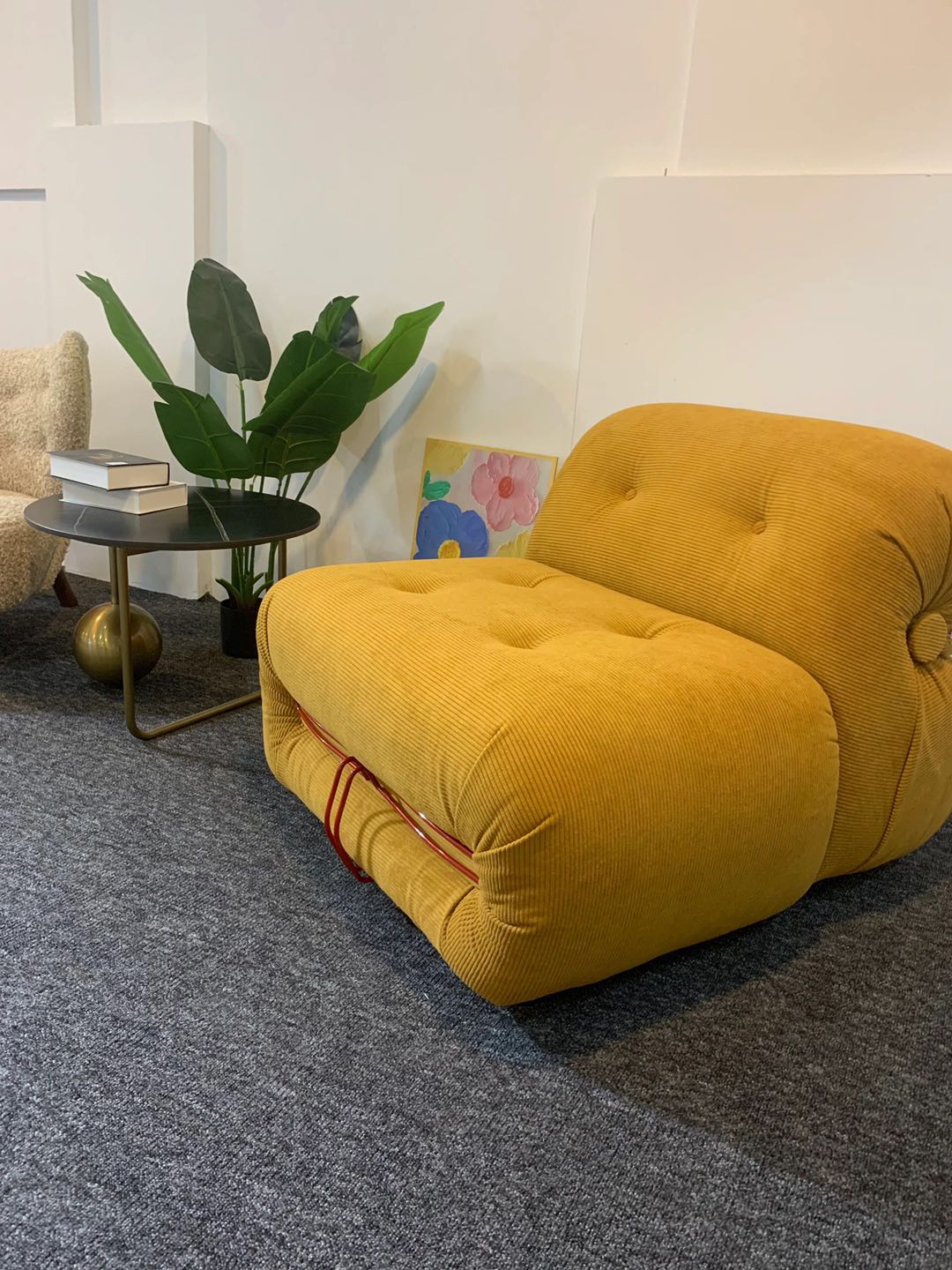 Soriana Sofa