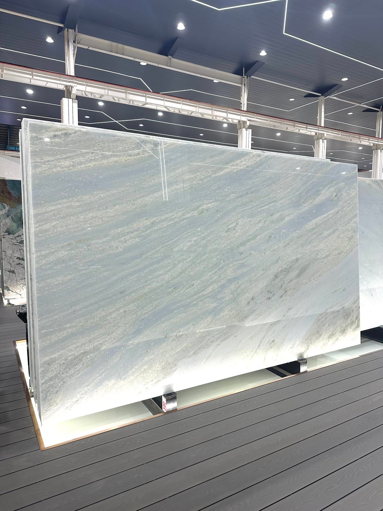 BLUE-CRYSTAL-02