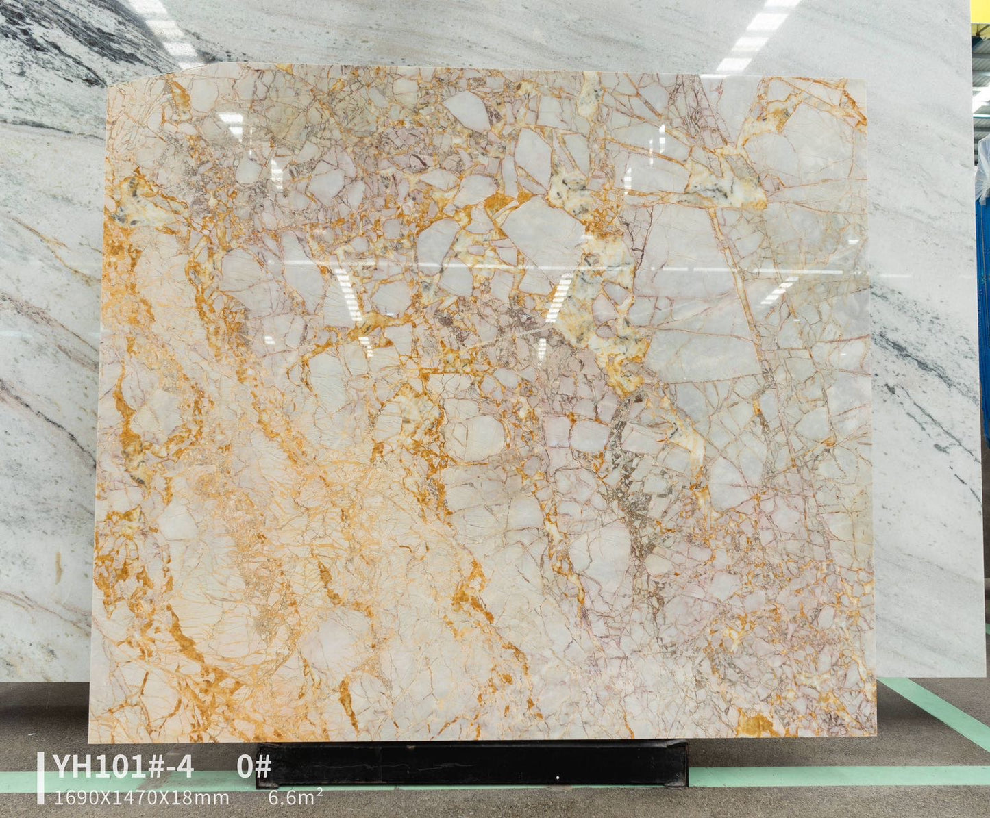 BVG-GOLD-02