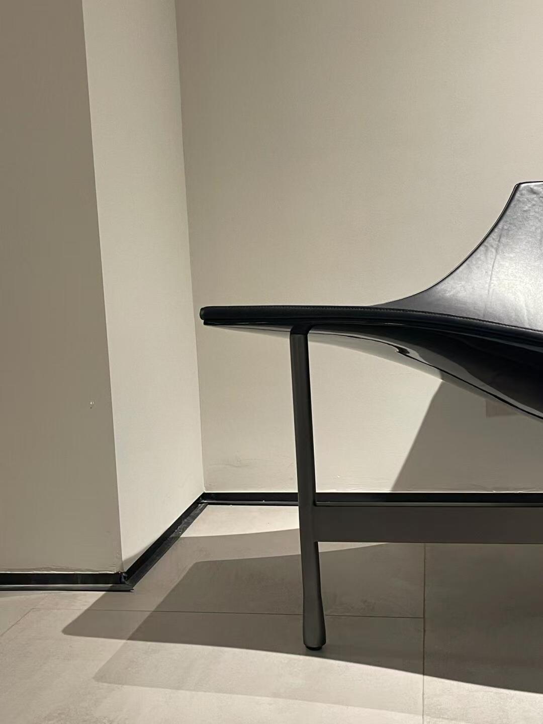 Terminal 1 Chaise Longue Sofa