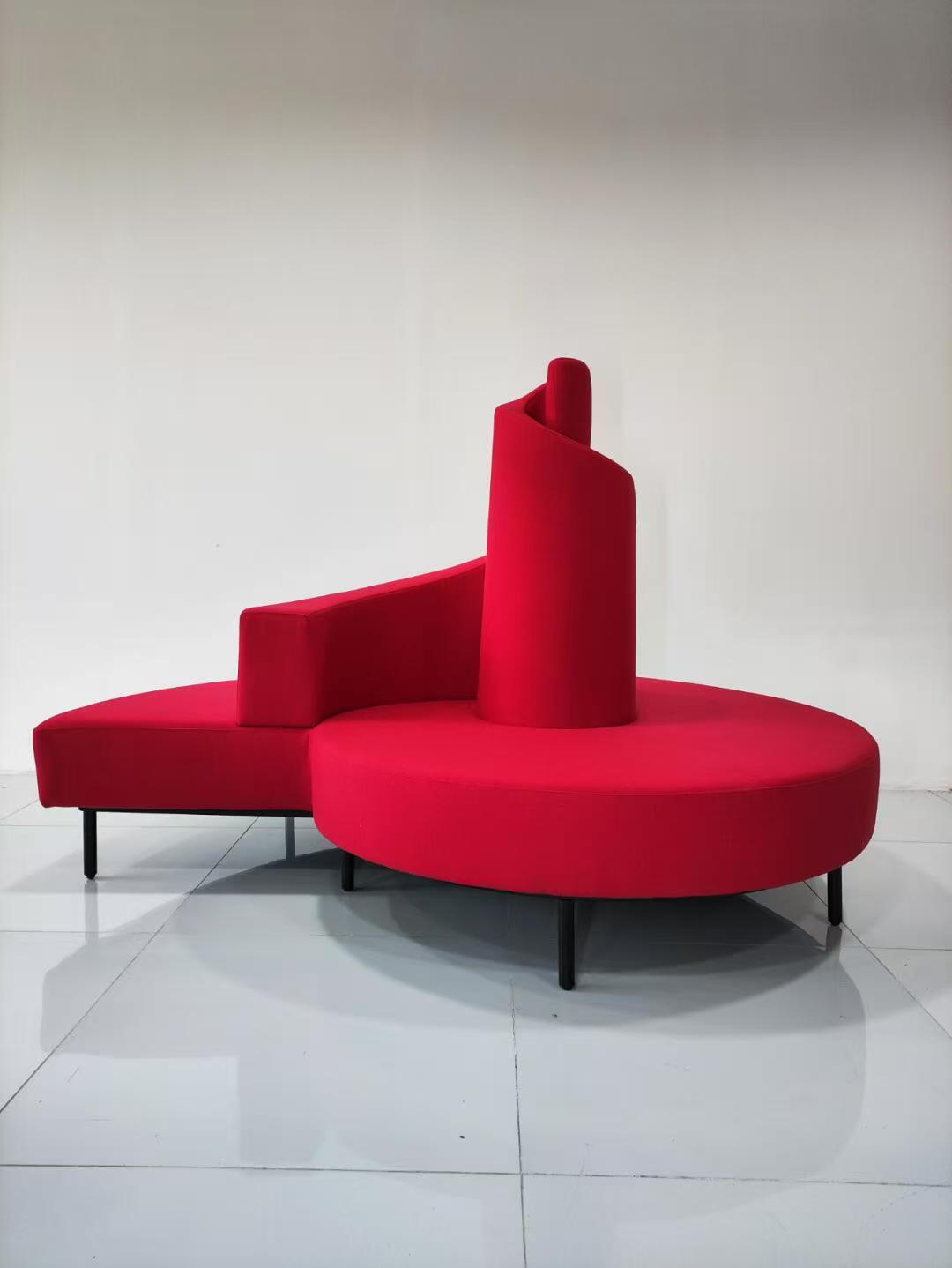 Tatlin Sofa