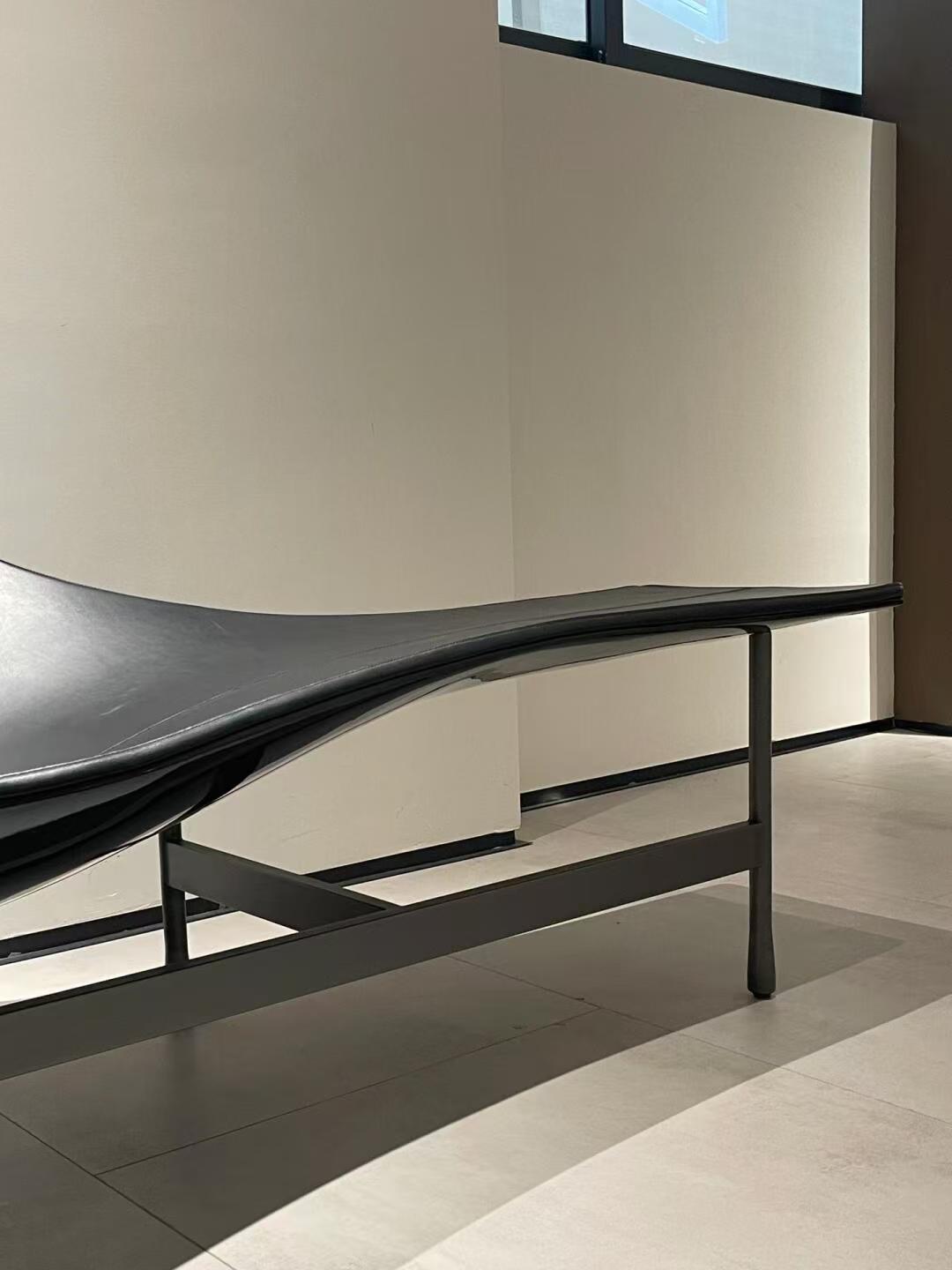 Terminal 1 Chaise Longue Sofa
