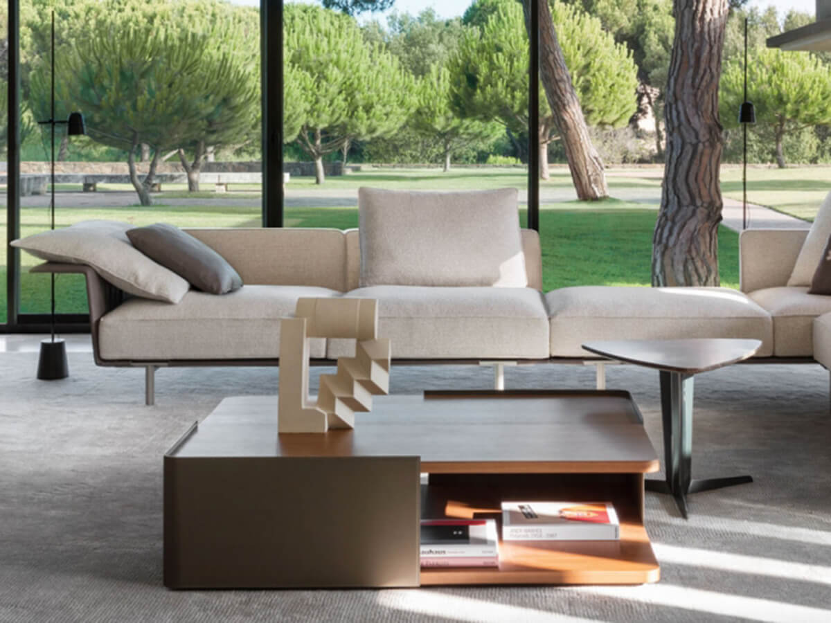 Gregor Sofa