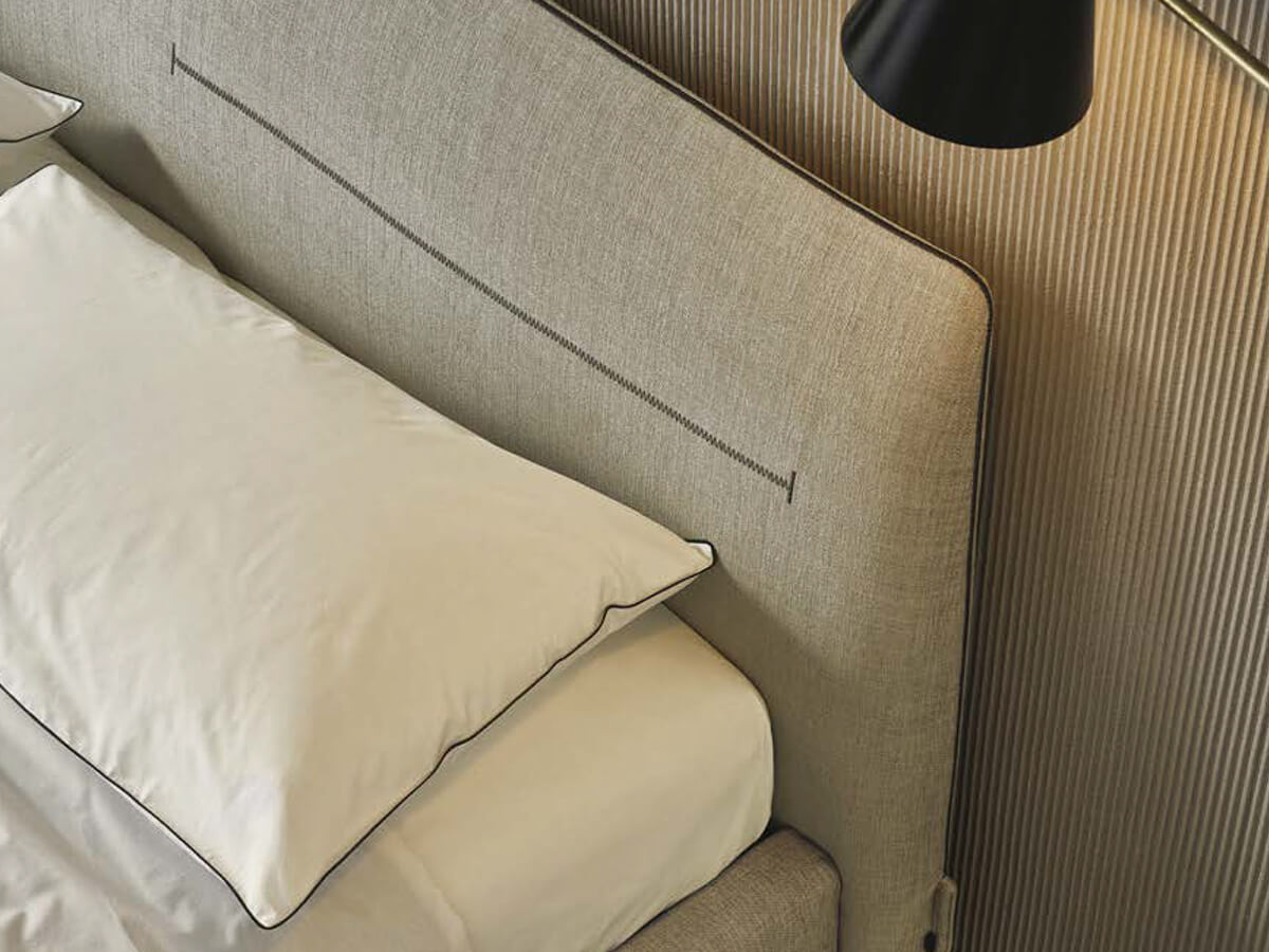 Jacqueline Bed