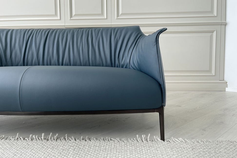 Poltrona Frau Archibald Sofa